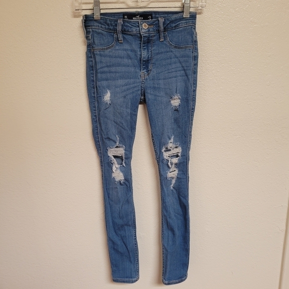 Hollister Distressed Skinny Jeans - Picture 1 of 4